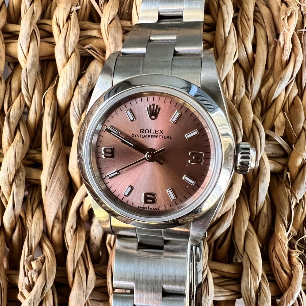 [SOLD] ROLEX OYSTER PERPETUAL 💅🏻 (EXCELLENT CONDITION)